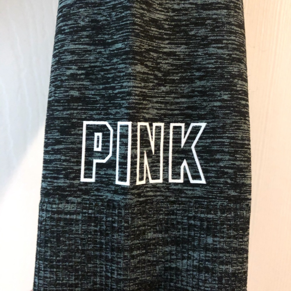 Cropped workout top - Picture 3 of 4